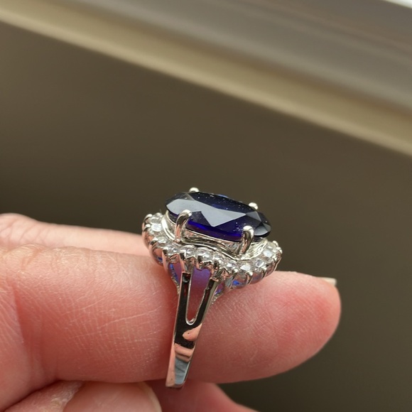 Vintage Avon Majestic Faux Sapphire & Diamond Cocktail Ring - Picture 2 of 7